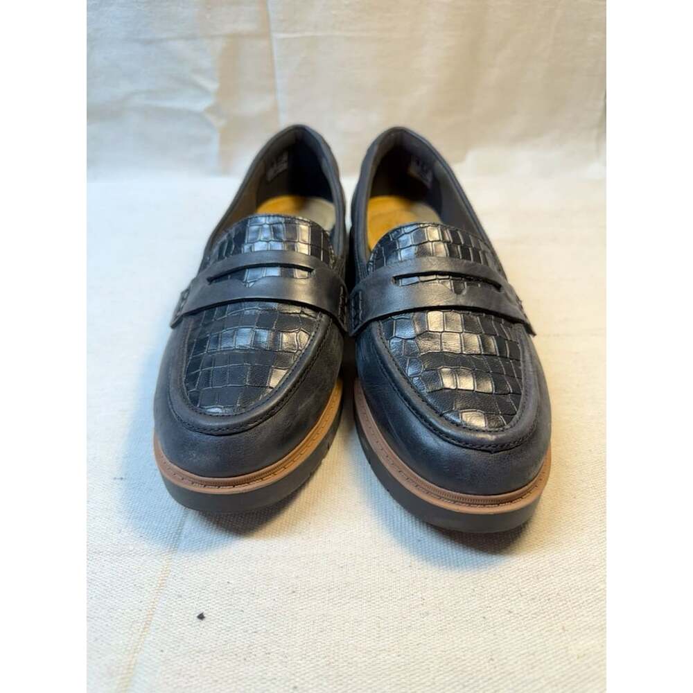 Clarks Women's Westlynn Ayla Black Croc Print Penny Loafers